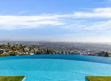 62975-516158197411699309166 Atop the World