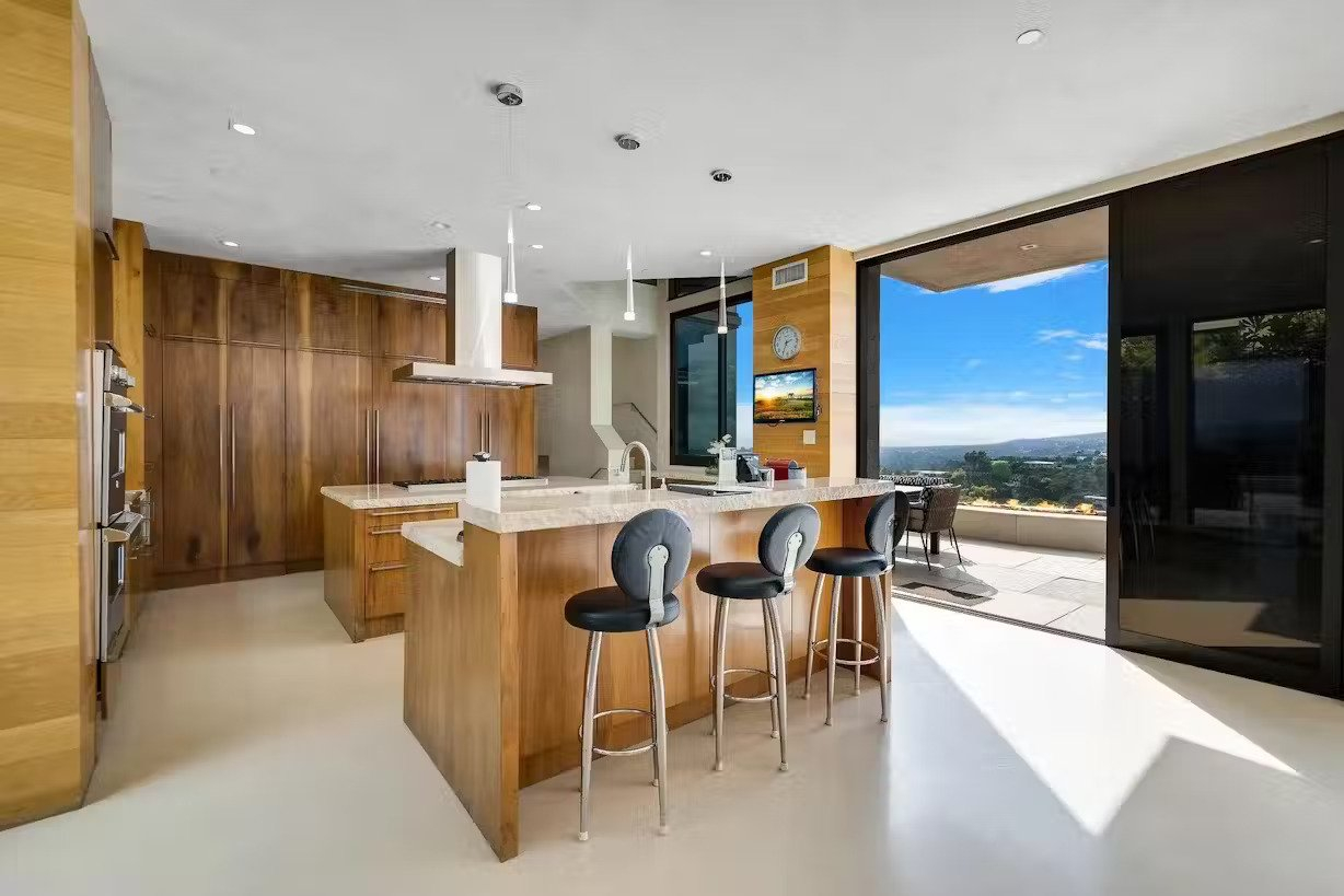 1707519198315-k Blue Jay Modern