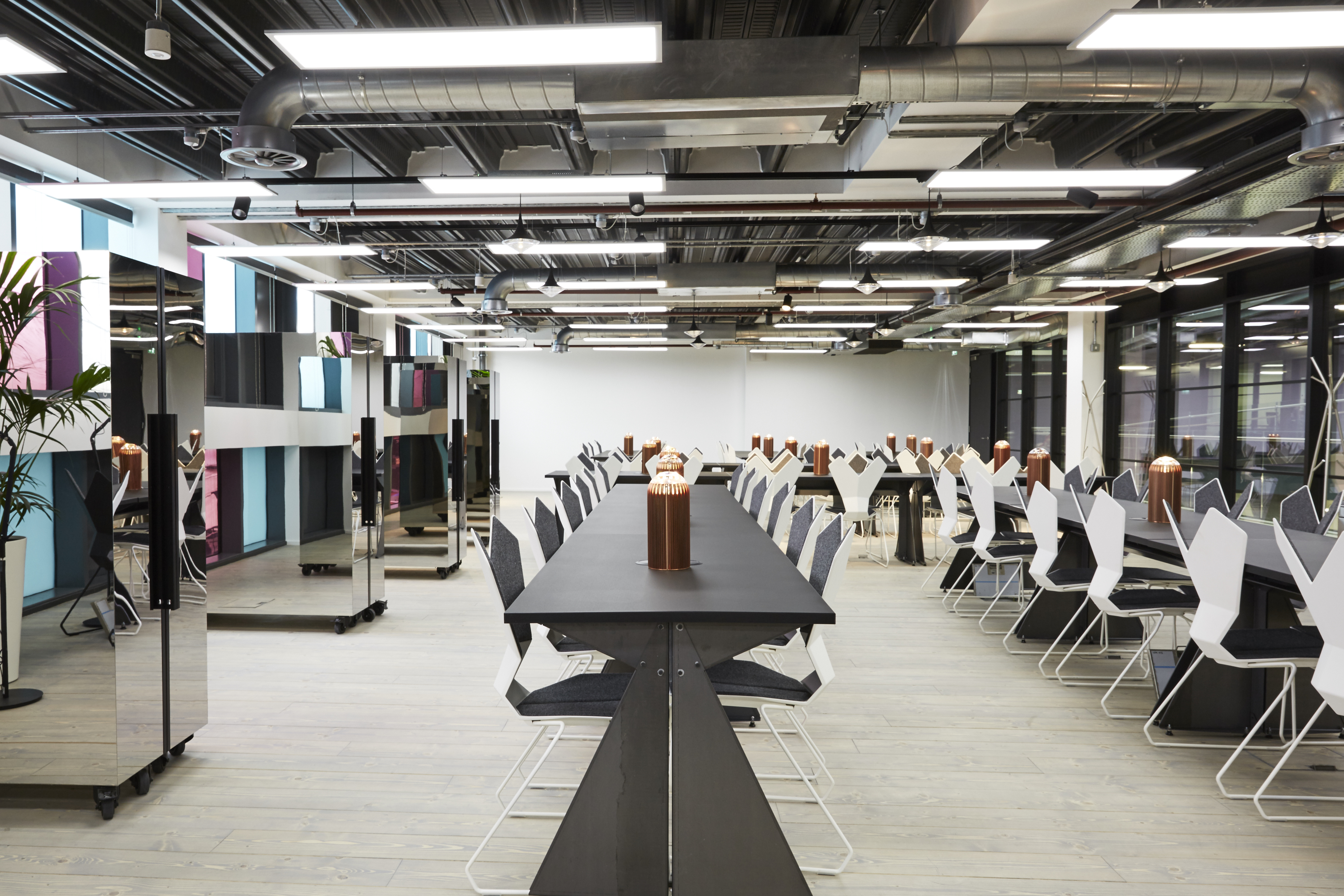 Image Courtesy of Camden Dining 8 Atrium Kitchen