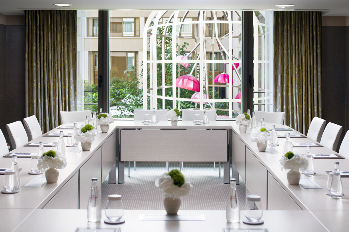 MOPAR U SHAPE FINAL 01A Mandarin Oriental, Paris