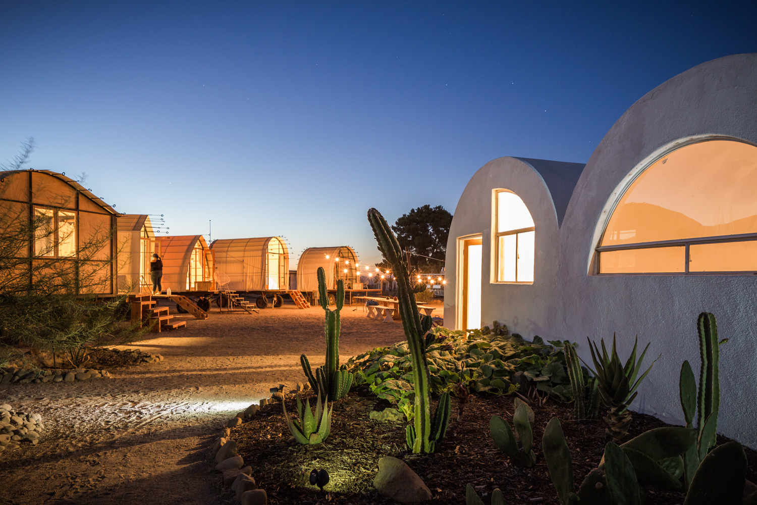 ANYE-171028-IP7A9501 Blue Sky Center