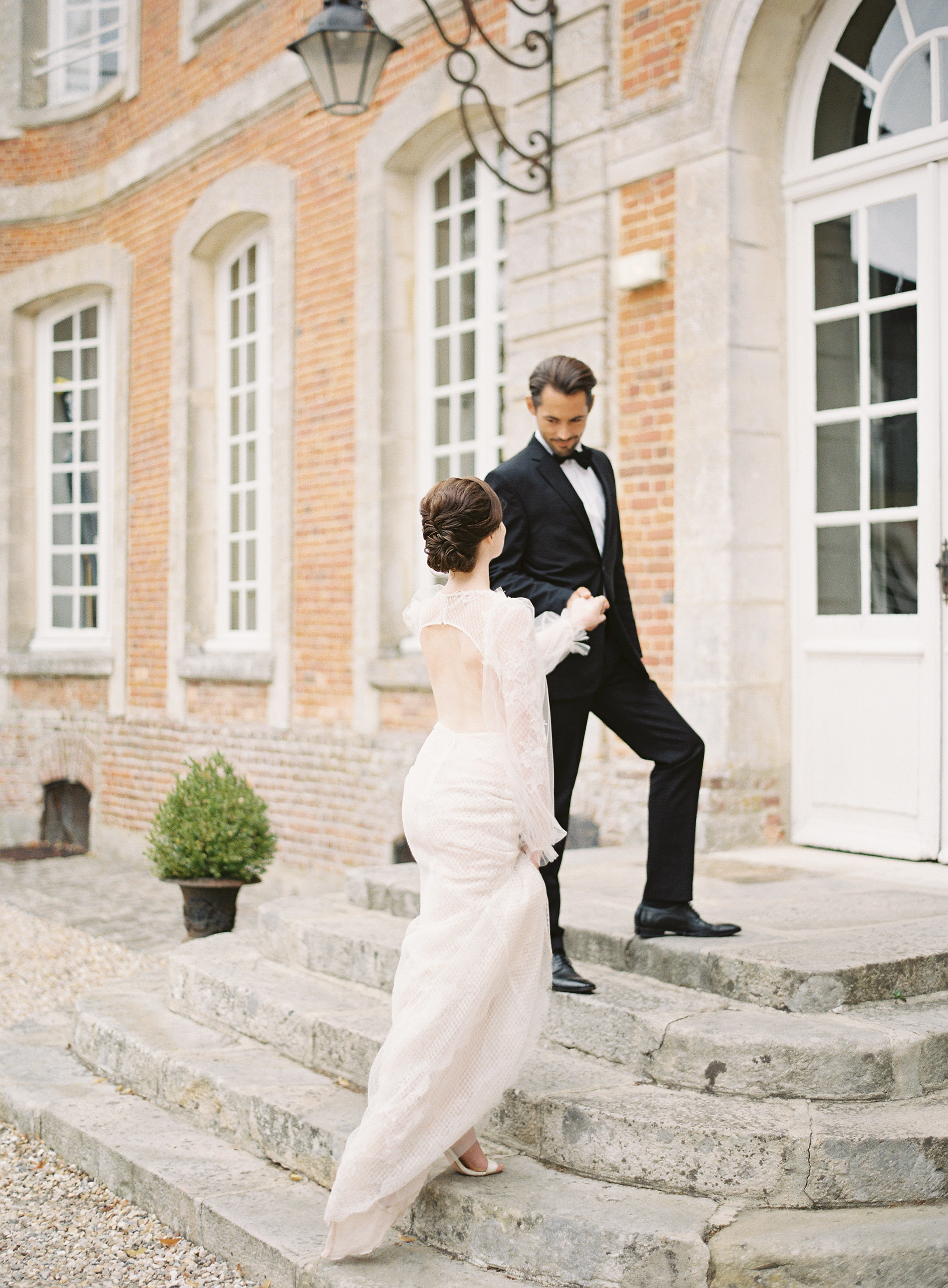 KaylaBarker_Workshop_Day1_WedShoot_WhiskersandWillow_027 Château de Carsix