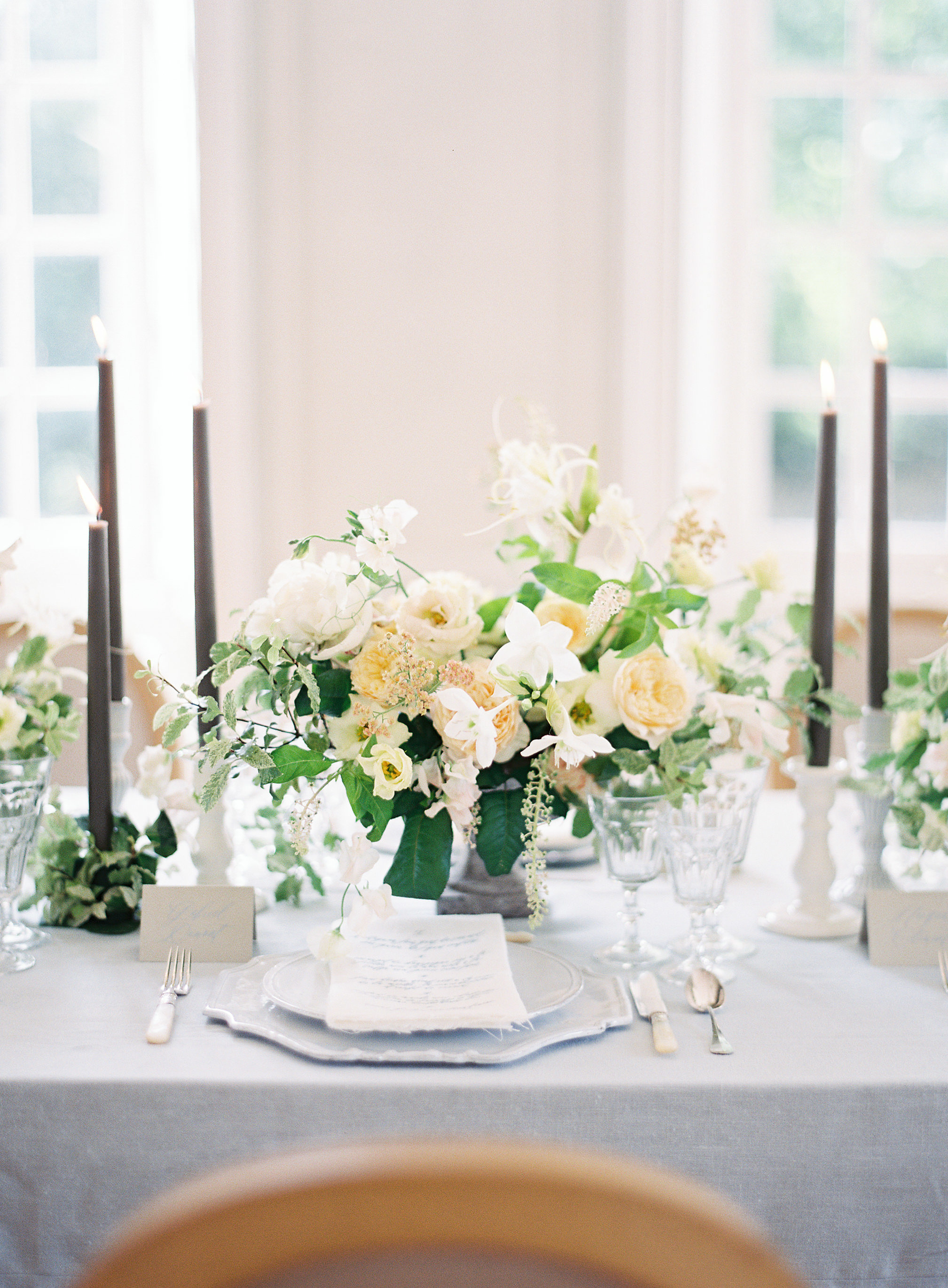 KaylaBarker_Workshop_Day1_WedShoot_WhiskersandWillow_031 Château de Carsix