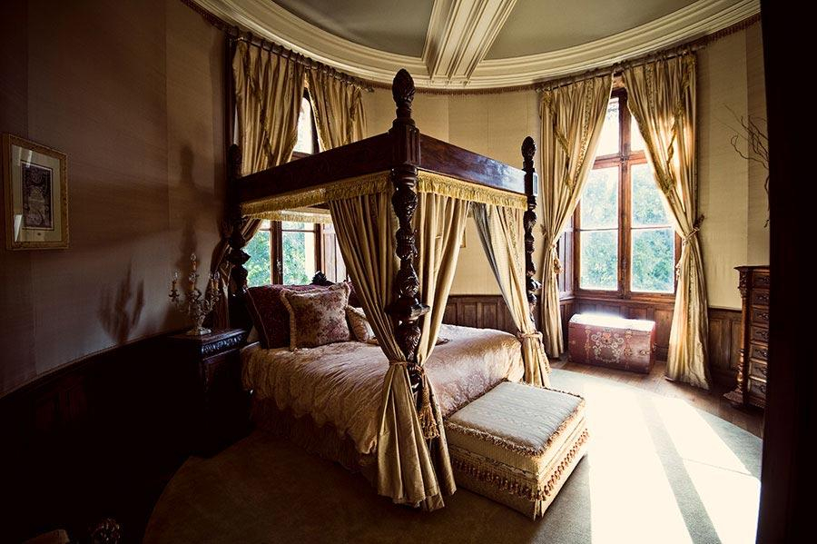 tower-bed Chateau Challain