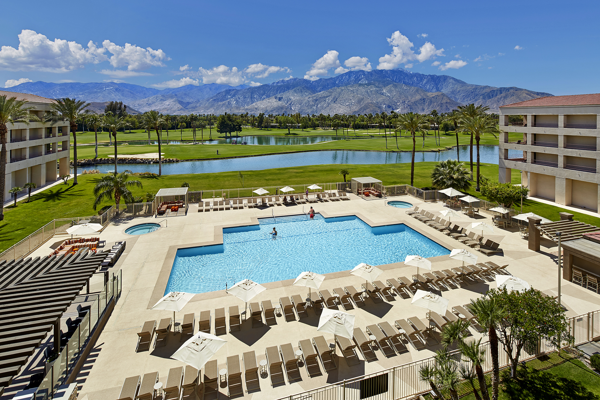 Doubletree by Hilton Palm Spring Golf Resort