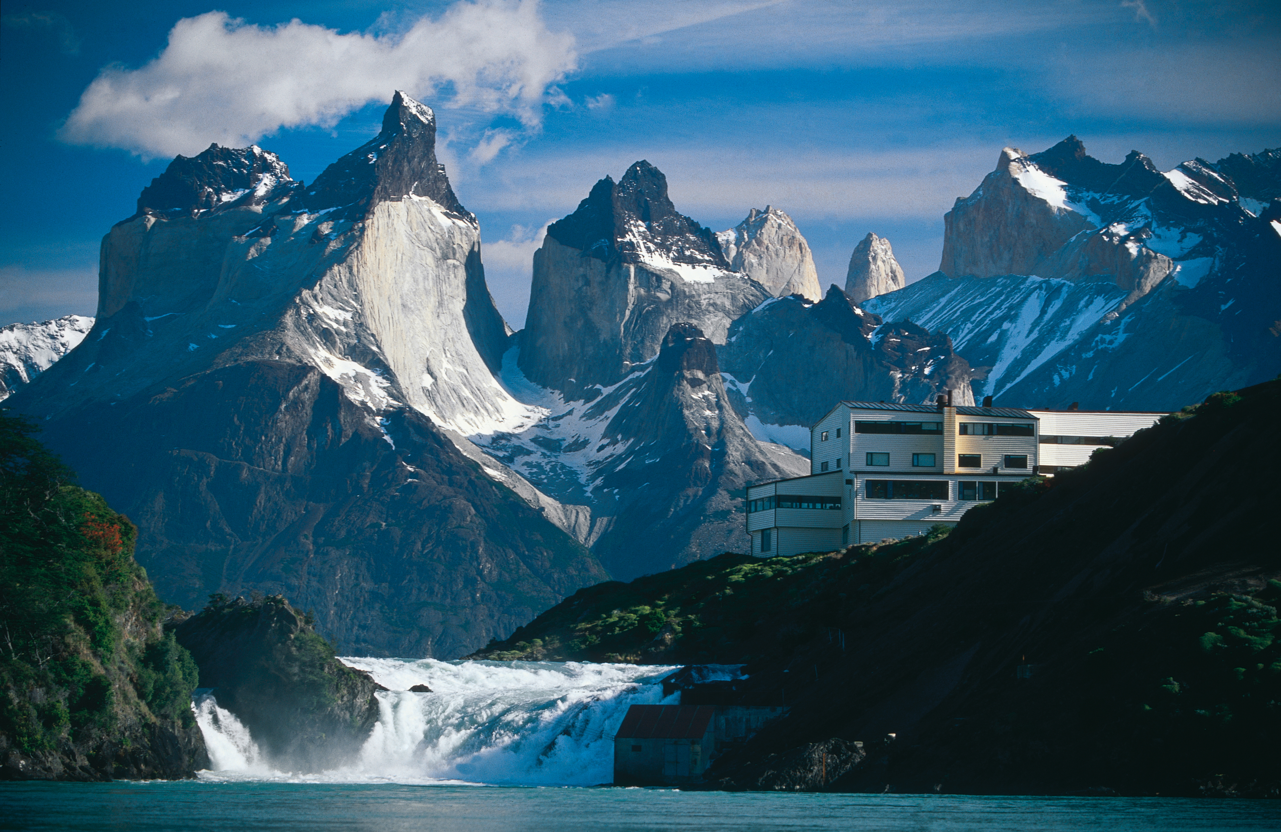 hotel exterior pat 12 Explora Patagonia