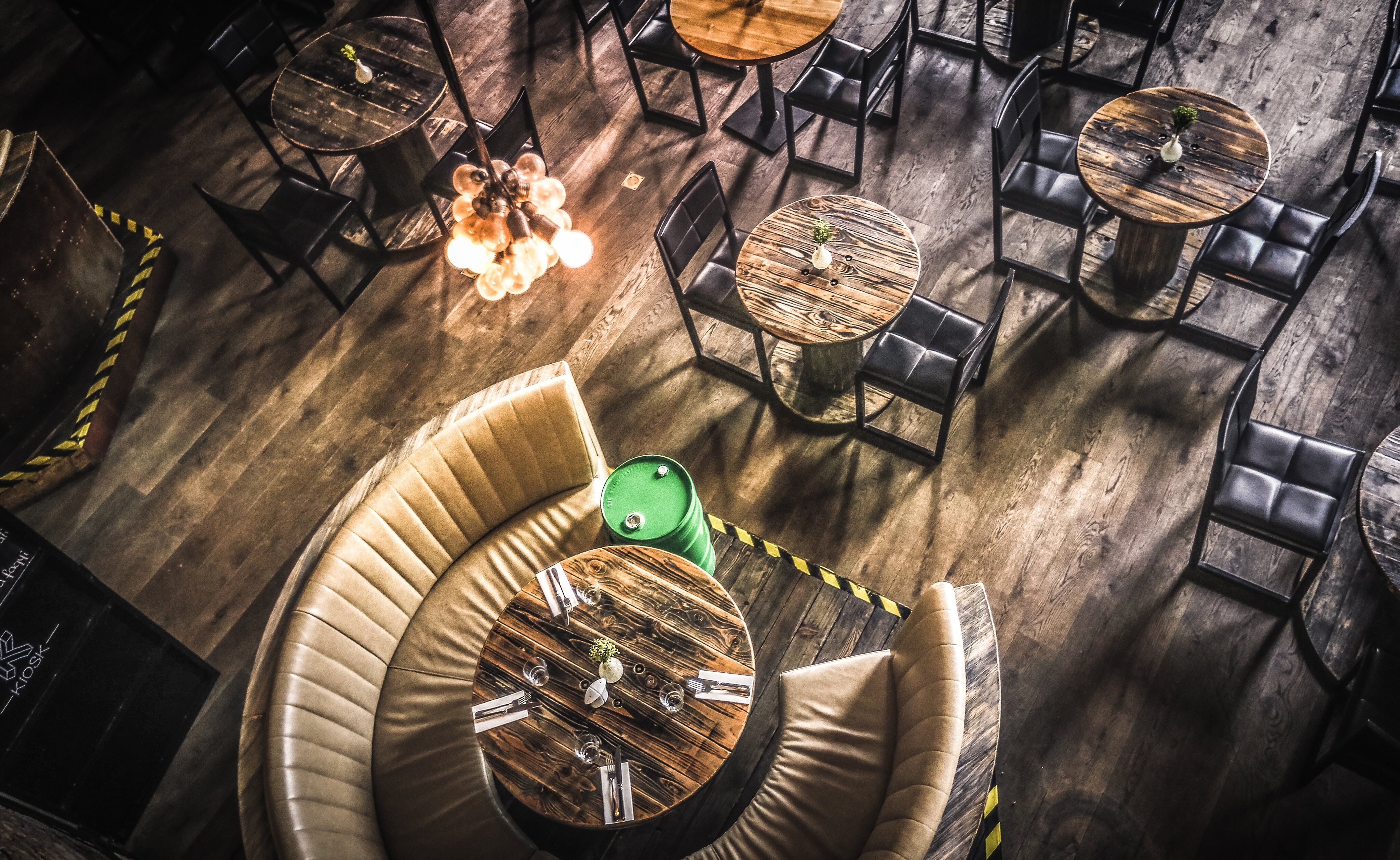 uhYVXb2n Kiosk Budapest