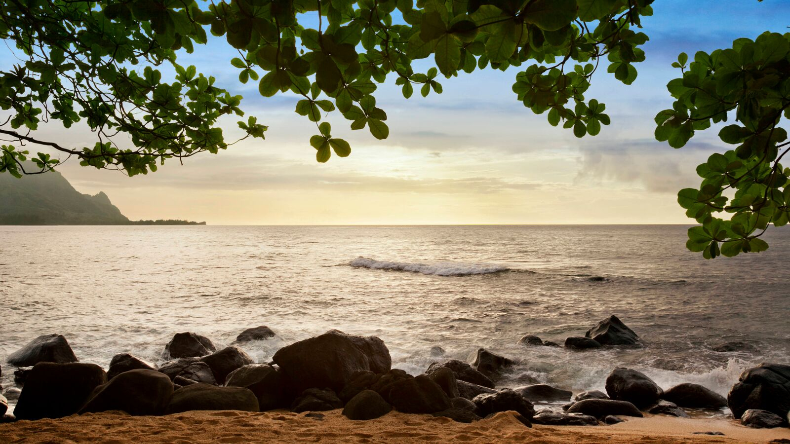 4 1 Hotel Hanalei Bay