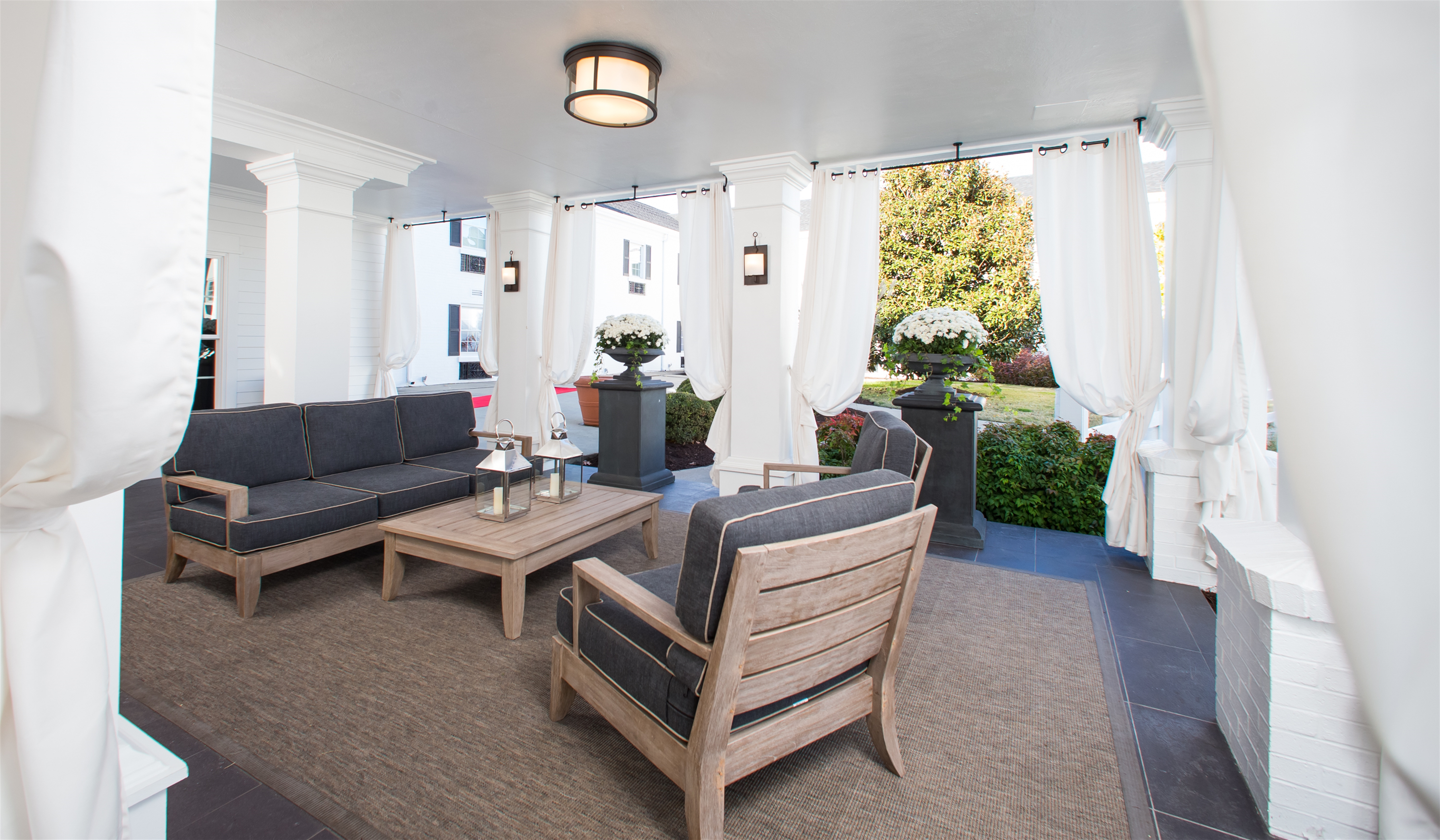 The Campbell House Curio Collection By Hilton