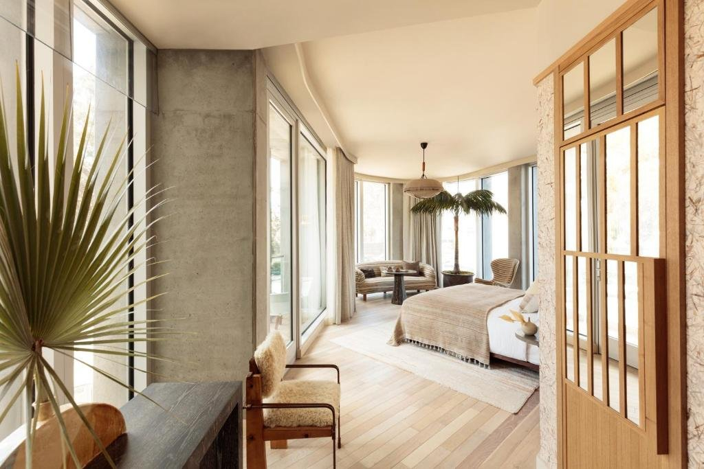 Santa Monica Proper Hotel