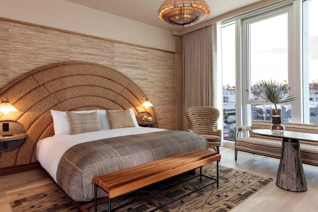 Santa Monica Proper Hotel