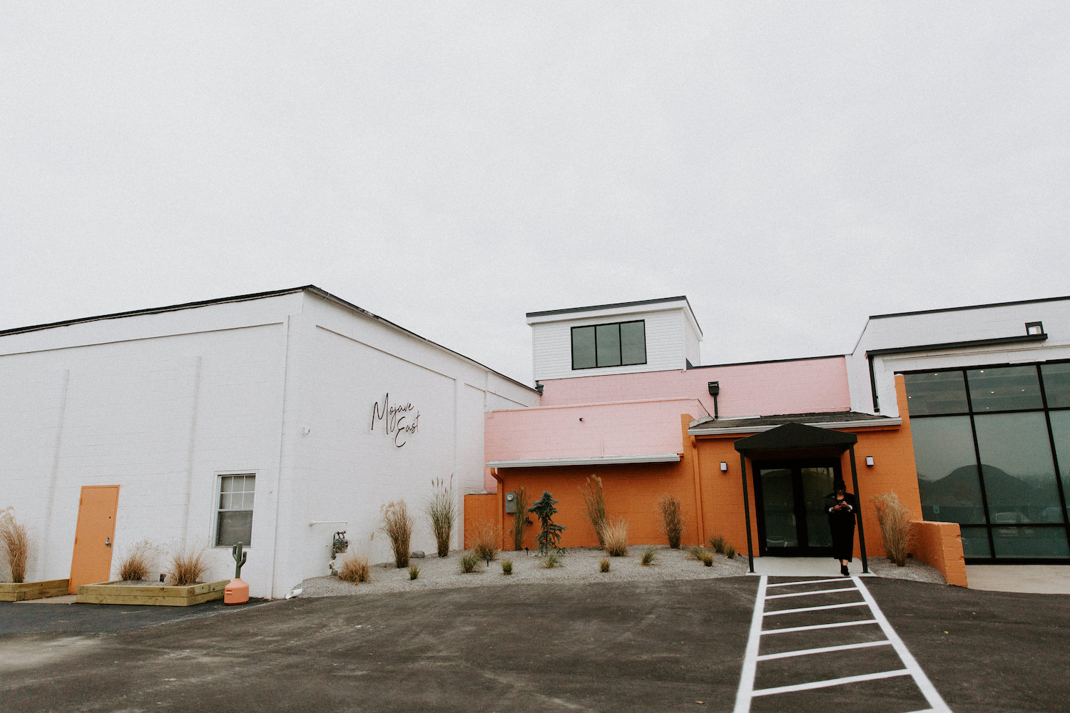 Hearts & Color Co (2) Mojave East