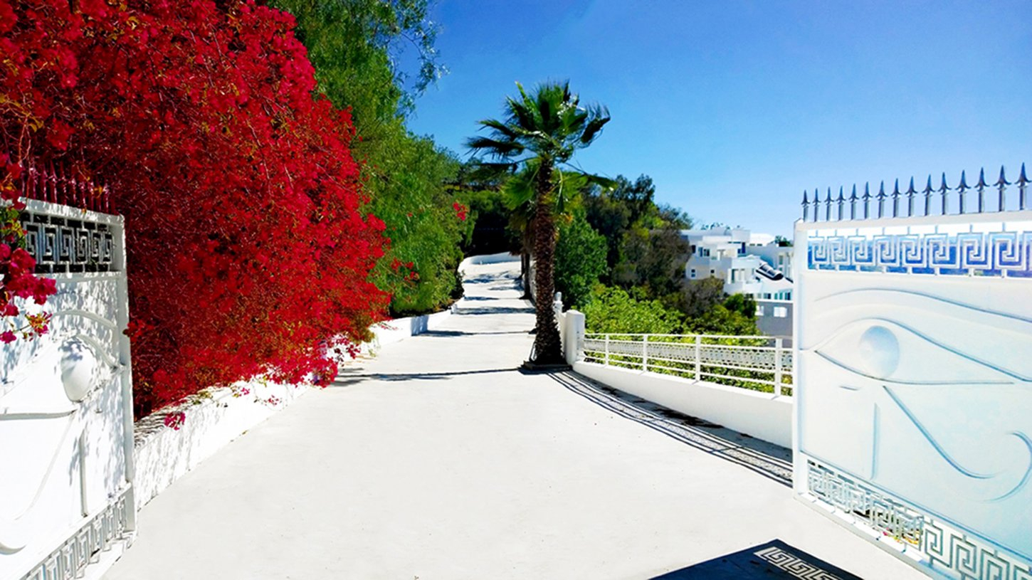 Driveway Palazzo Beverly Hills