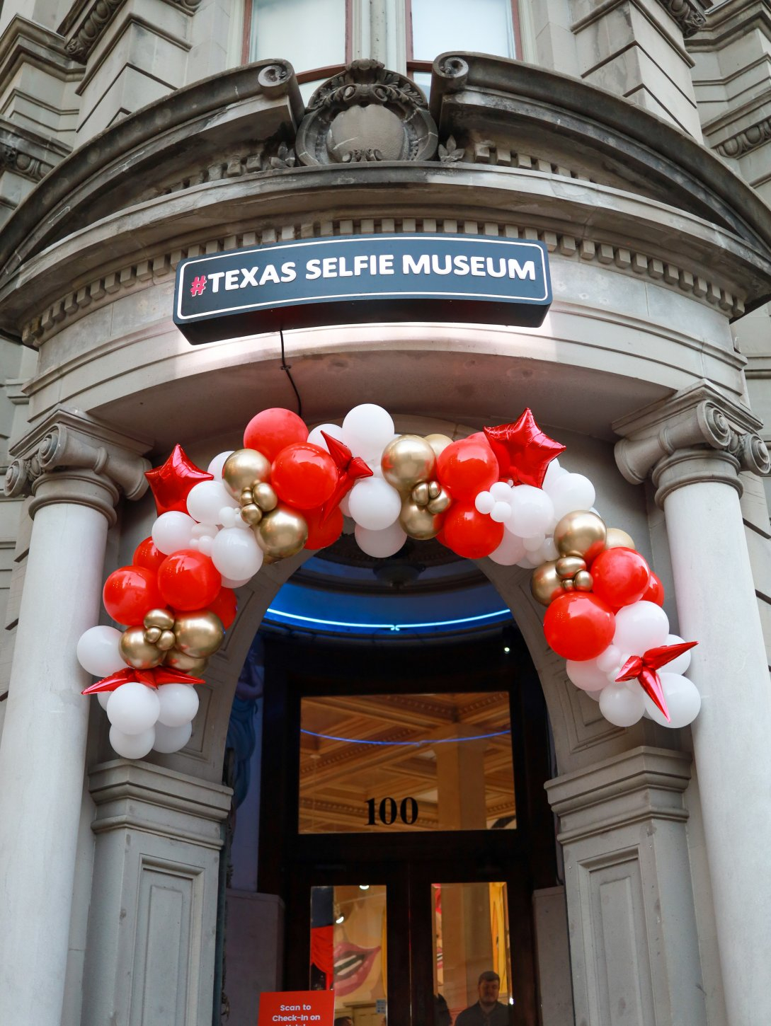 Texas Selfie Museum - San Antonio