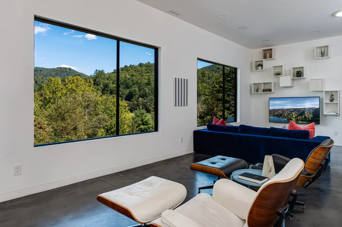 Wander Asheville Meadows