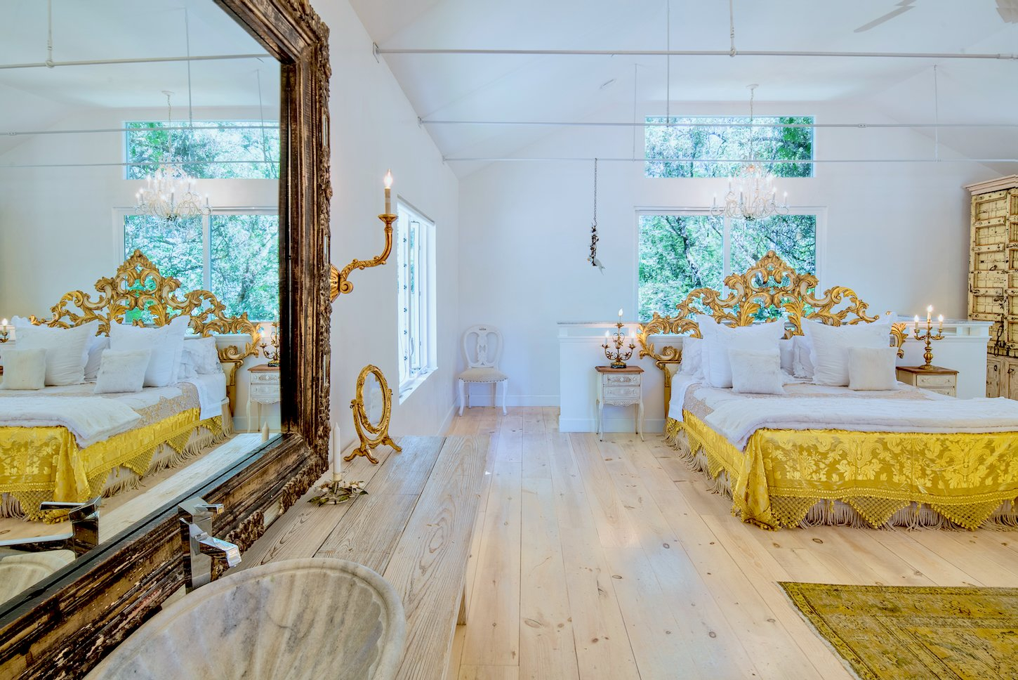 vhbjkl;kjh St Helena French Farmhouse