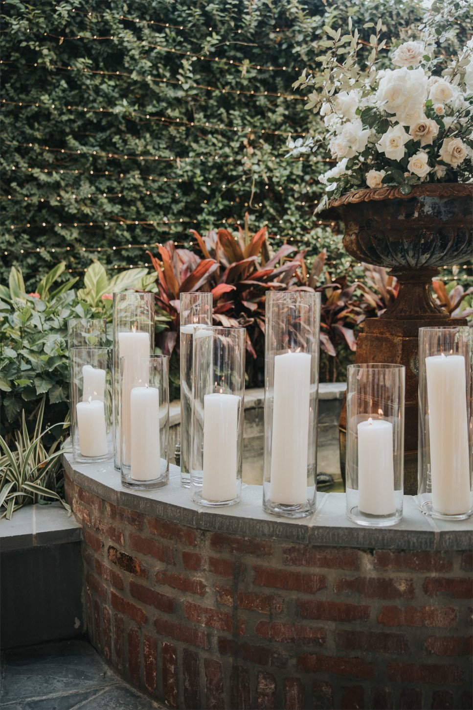 Royal Frenchmen Hotel & Bar