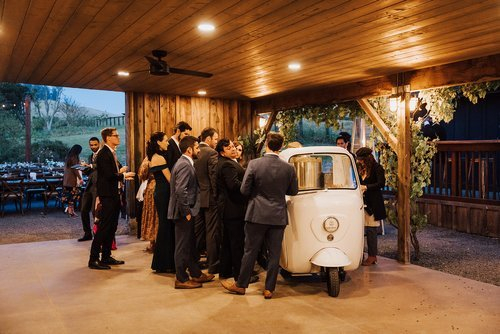 THEDELAURAS_OLYMPIAVALLEYESTATE_OVE_PETALUMAWEDDING_NICOLRLOUIS_1701 Olympia's Valley Estate