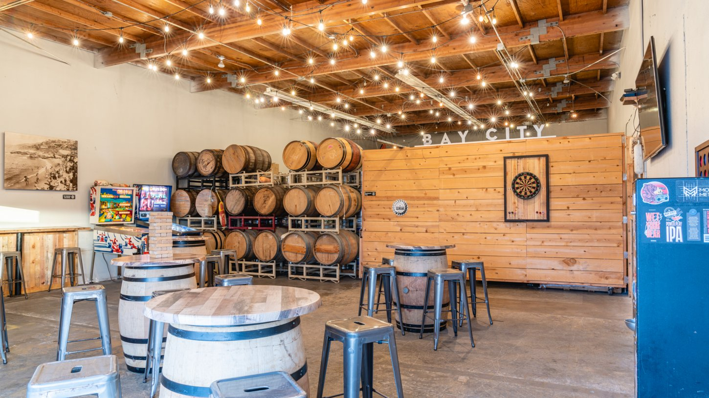 _DSC8534 Bay City Brewing Co - Point Loma