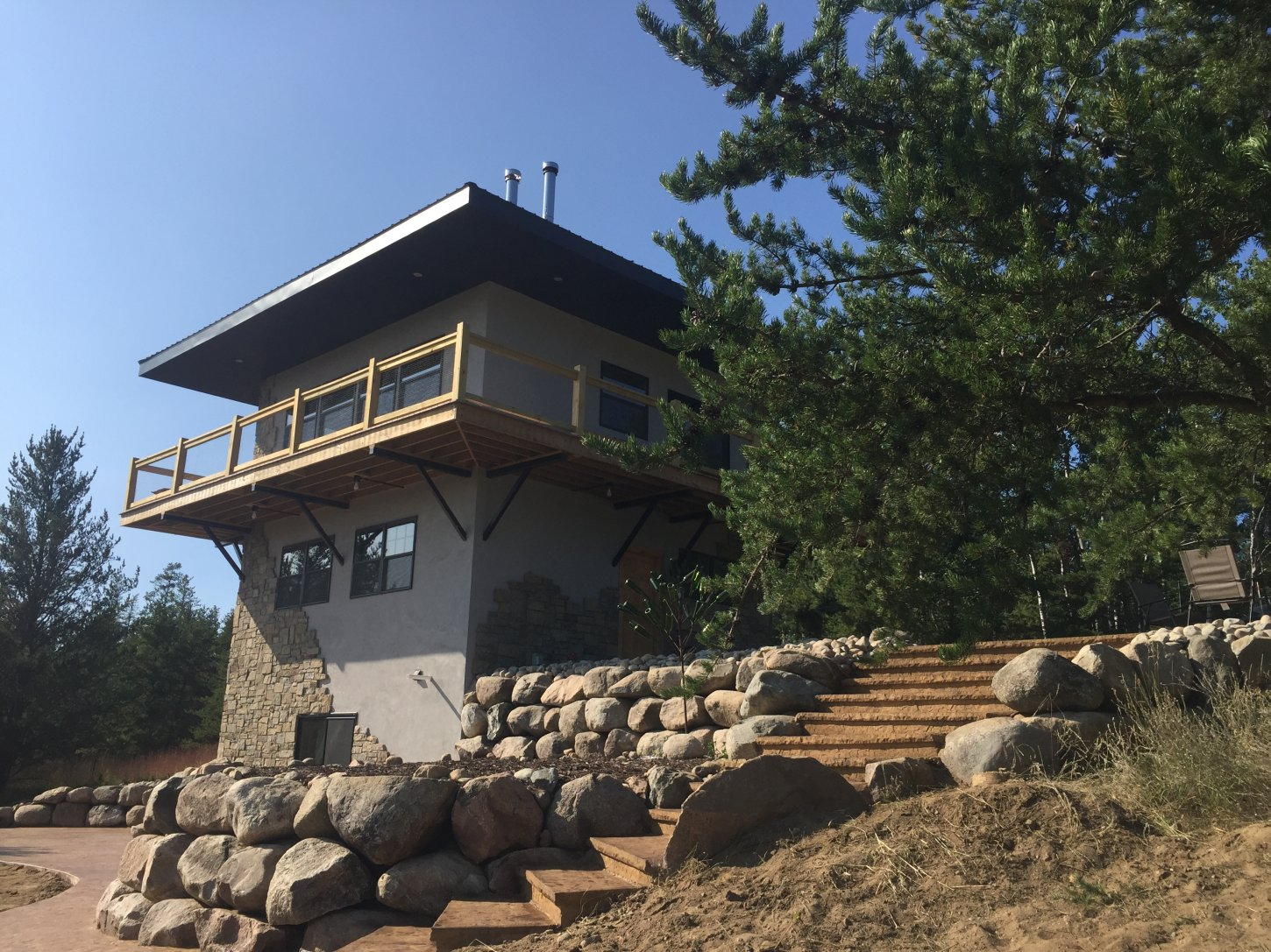 EAE2F101-8D06-48F3-9BC2-CC0A32A2426C Black Lantern Resort