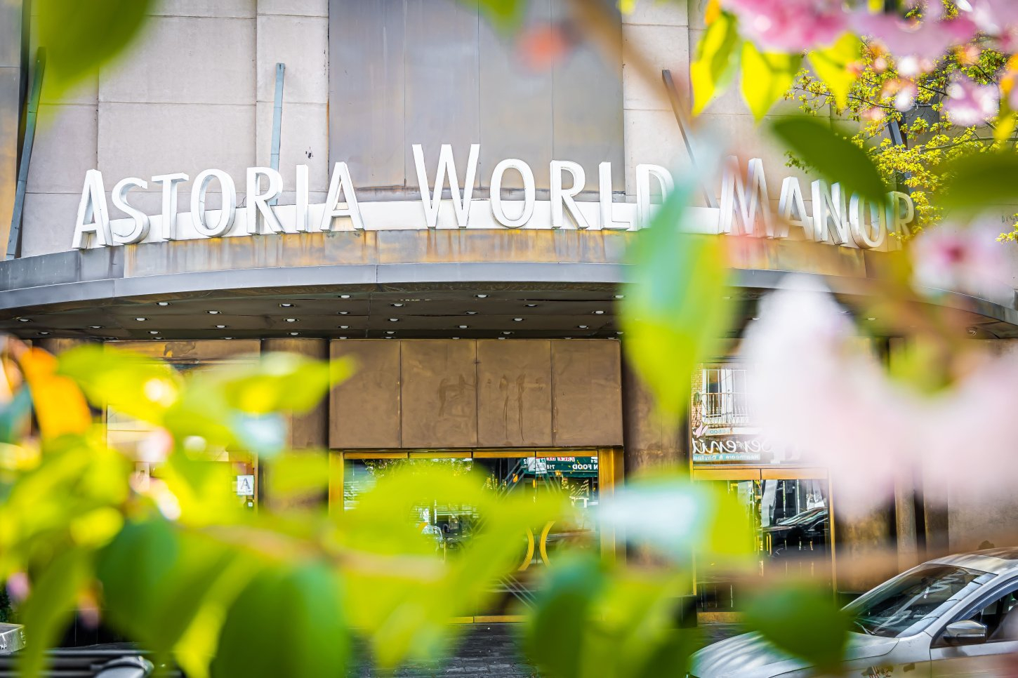 1I8A1319-min Astoria World Manor