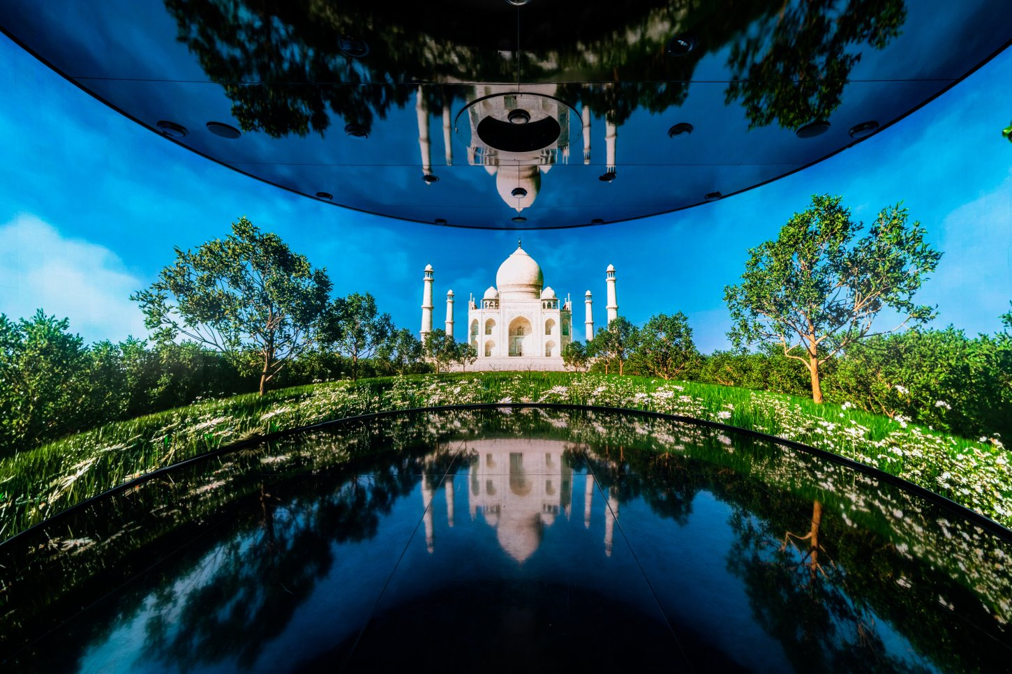 rawwes (115) Art In Space Gallery