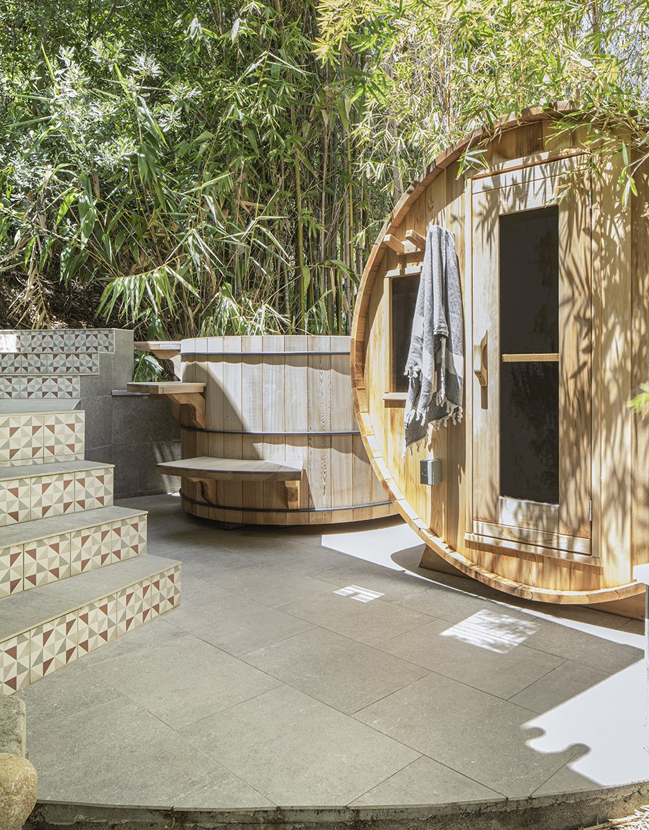 220510_Exquisite_Surfaces_25876 The Compund