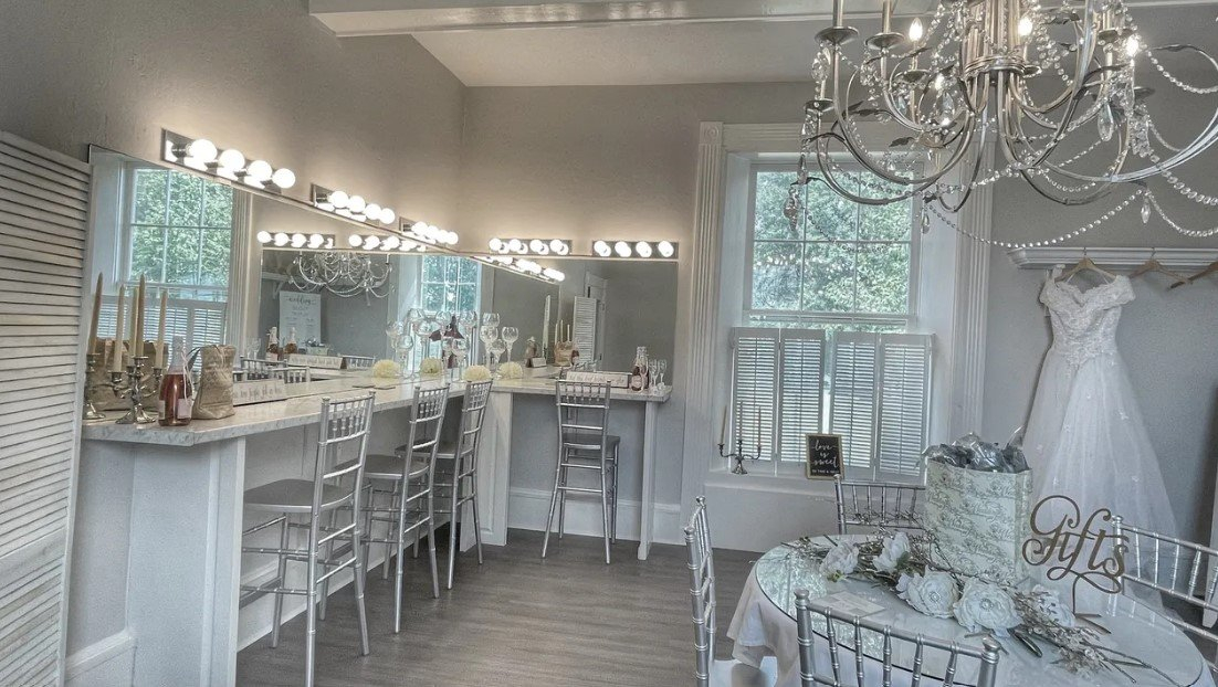 Bernard's Landing Wedding and Event Venues