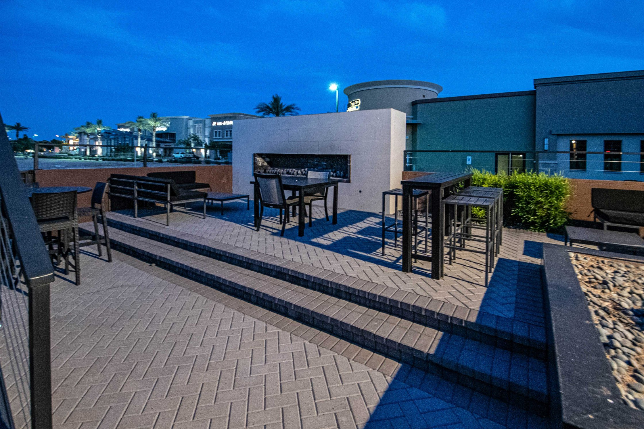 Patio-5 The Forum Complex