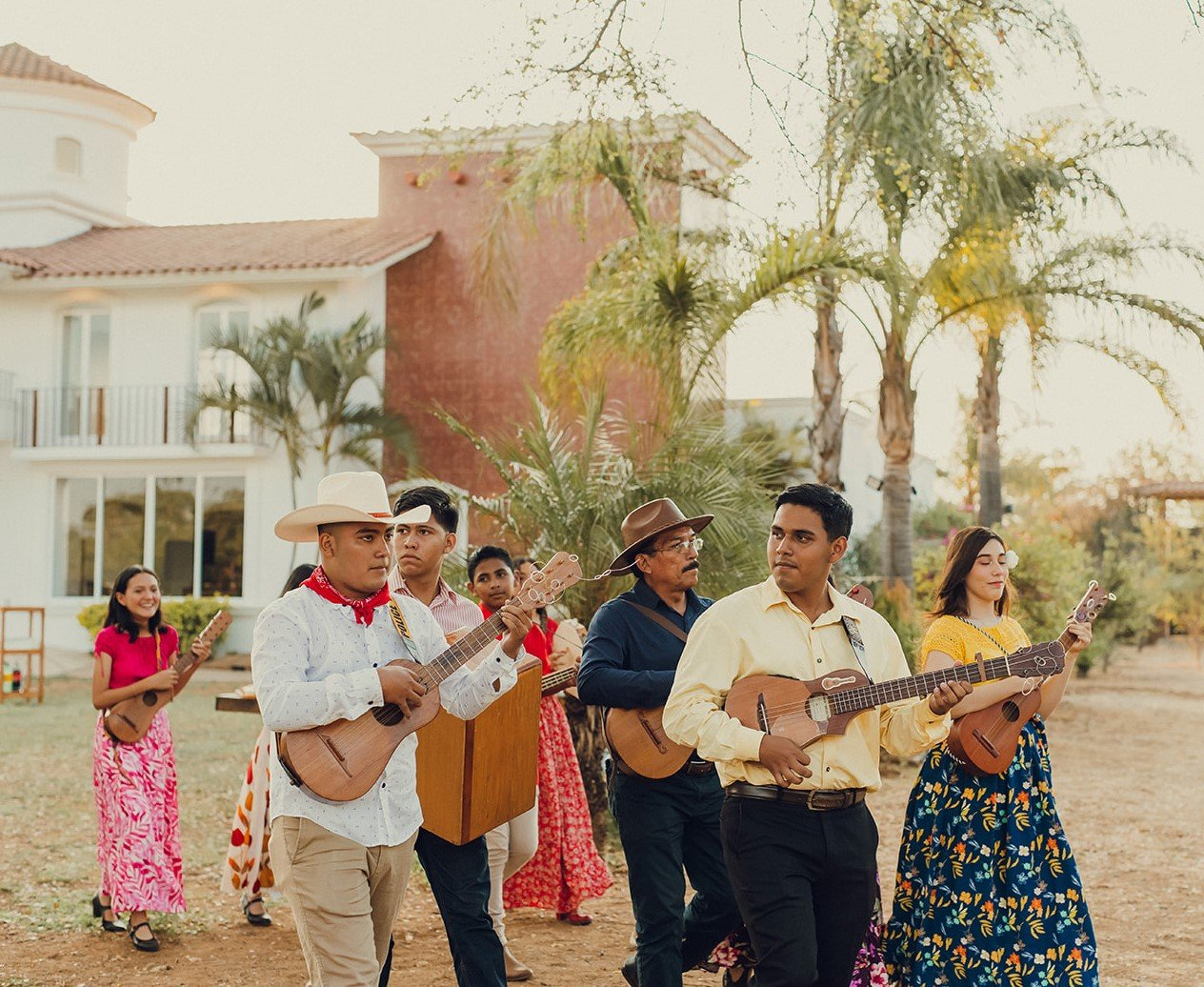 JIV00967 Ambito Oaxaca Contry Hall