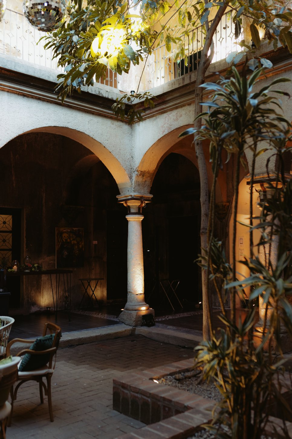 1-20 Kaku Secret Gallery