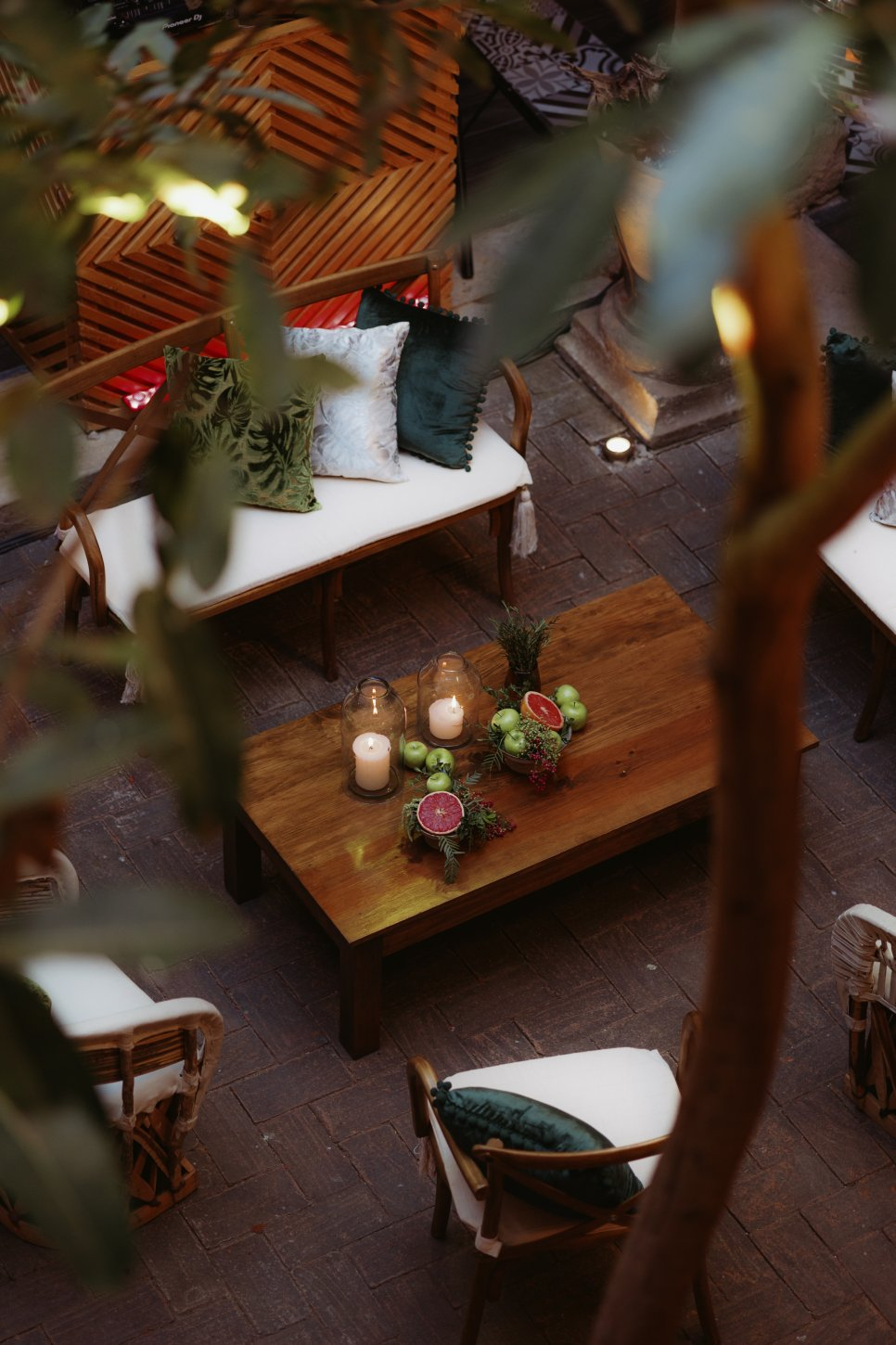 1-52 Kaku Secret Gallery