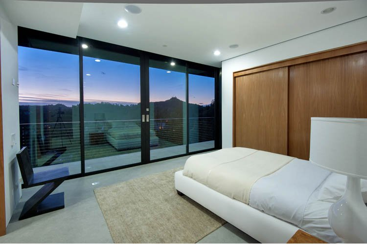 15 The Glass Mansion