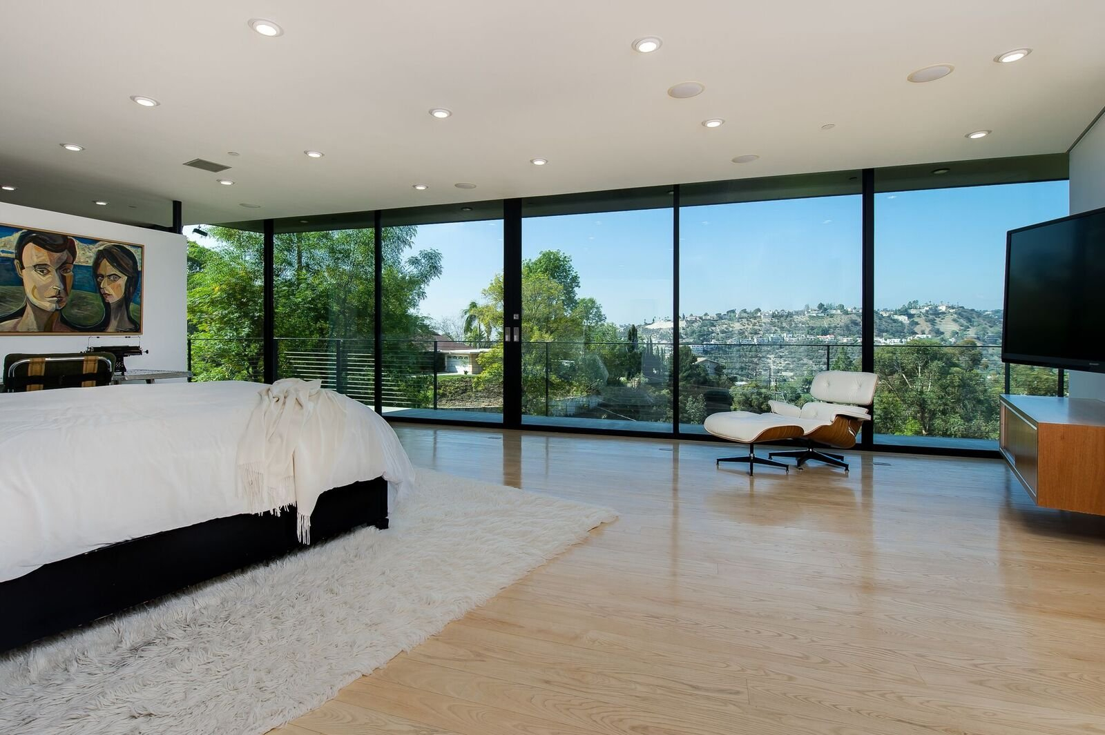 7 The Glass Mansion
