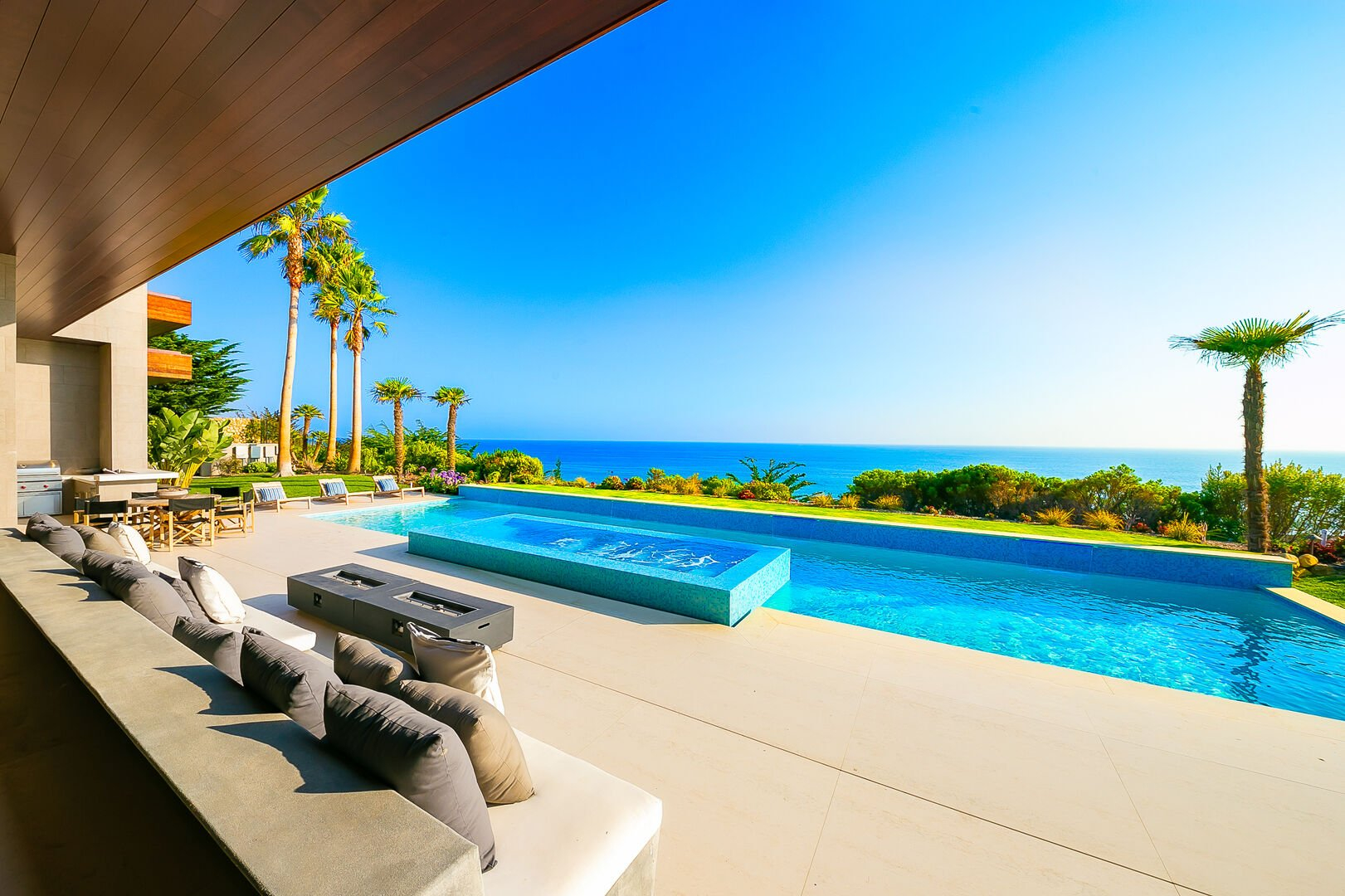 10 The Ellice Mansion