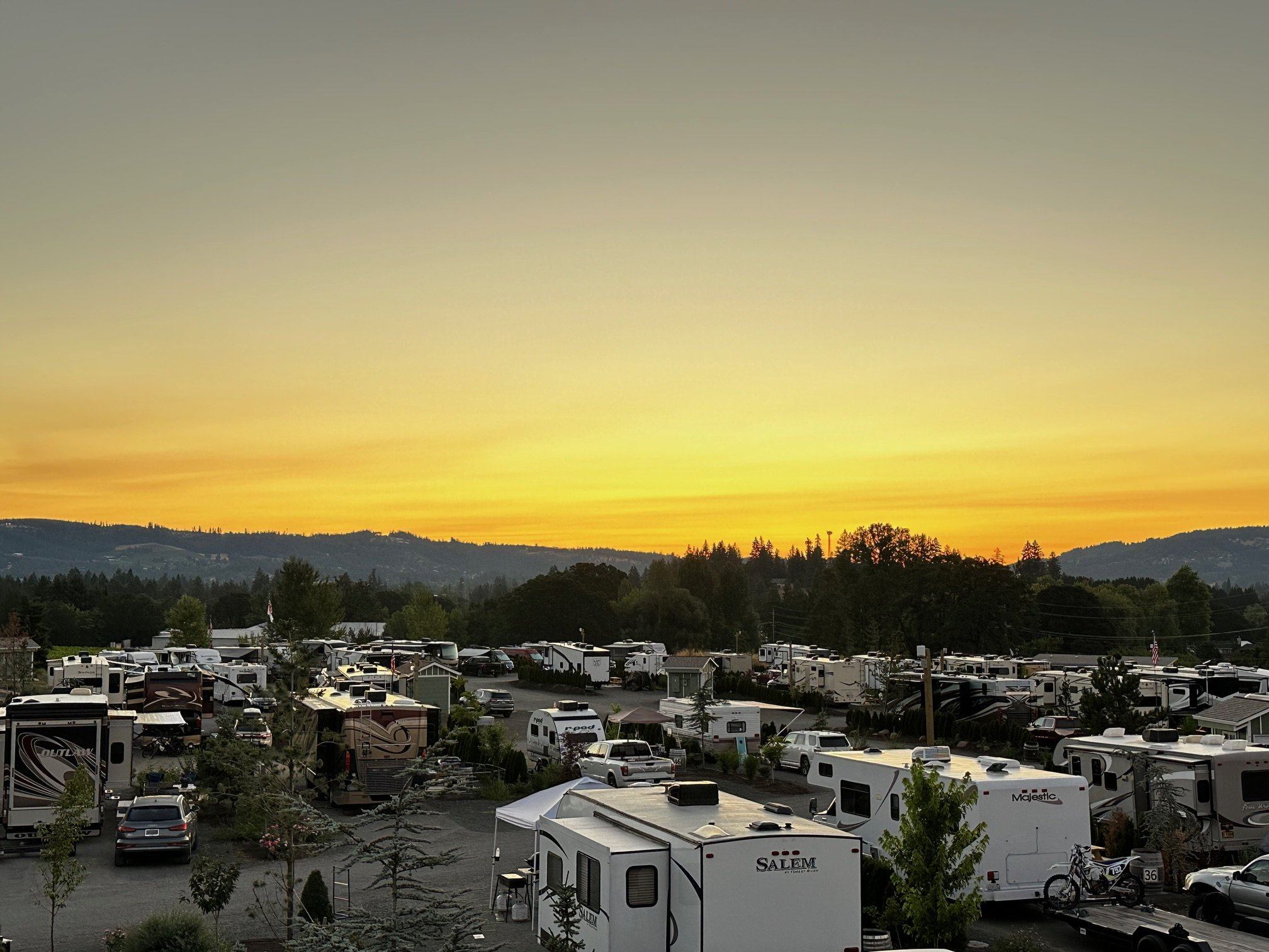 RV park sunset Dundee Hills Resort