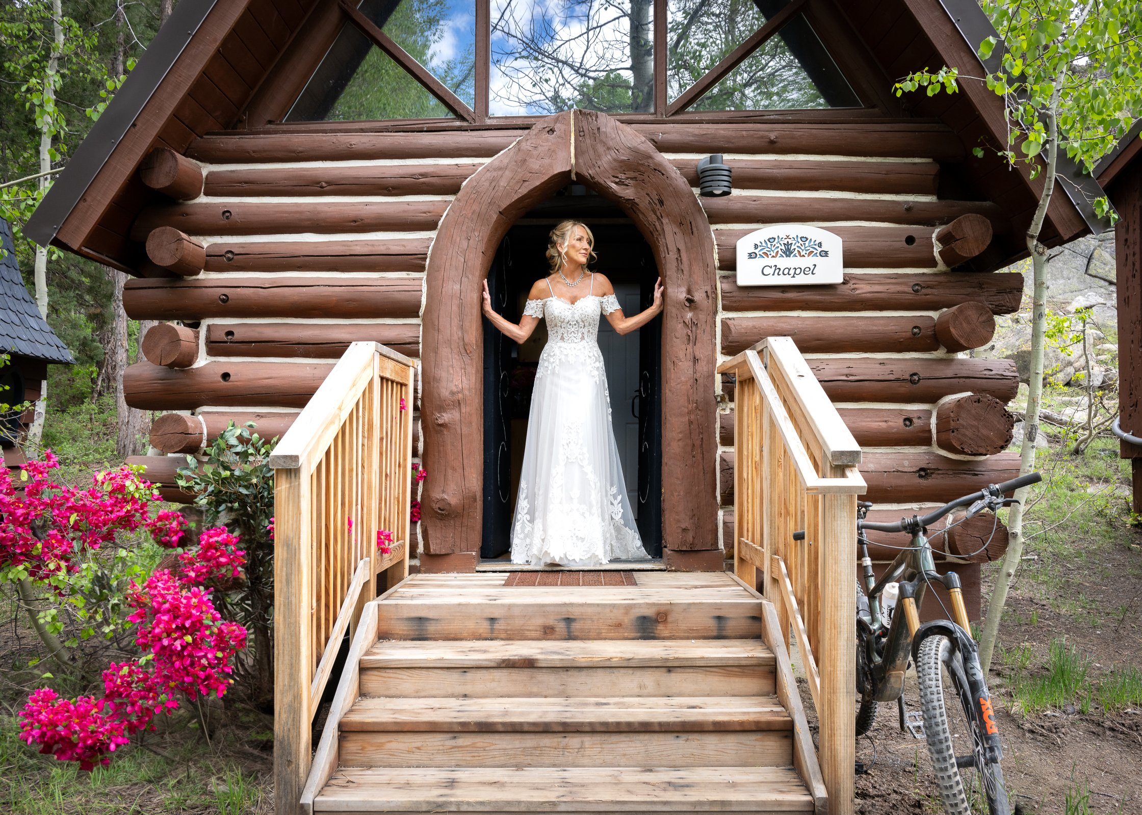 2023-Benisek-Wedding-1060e Desolation Hotel Hope Valley