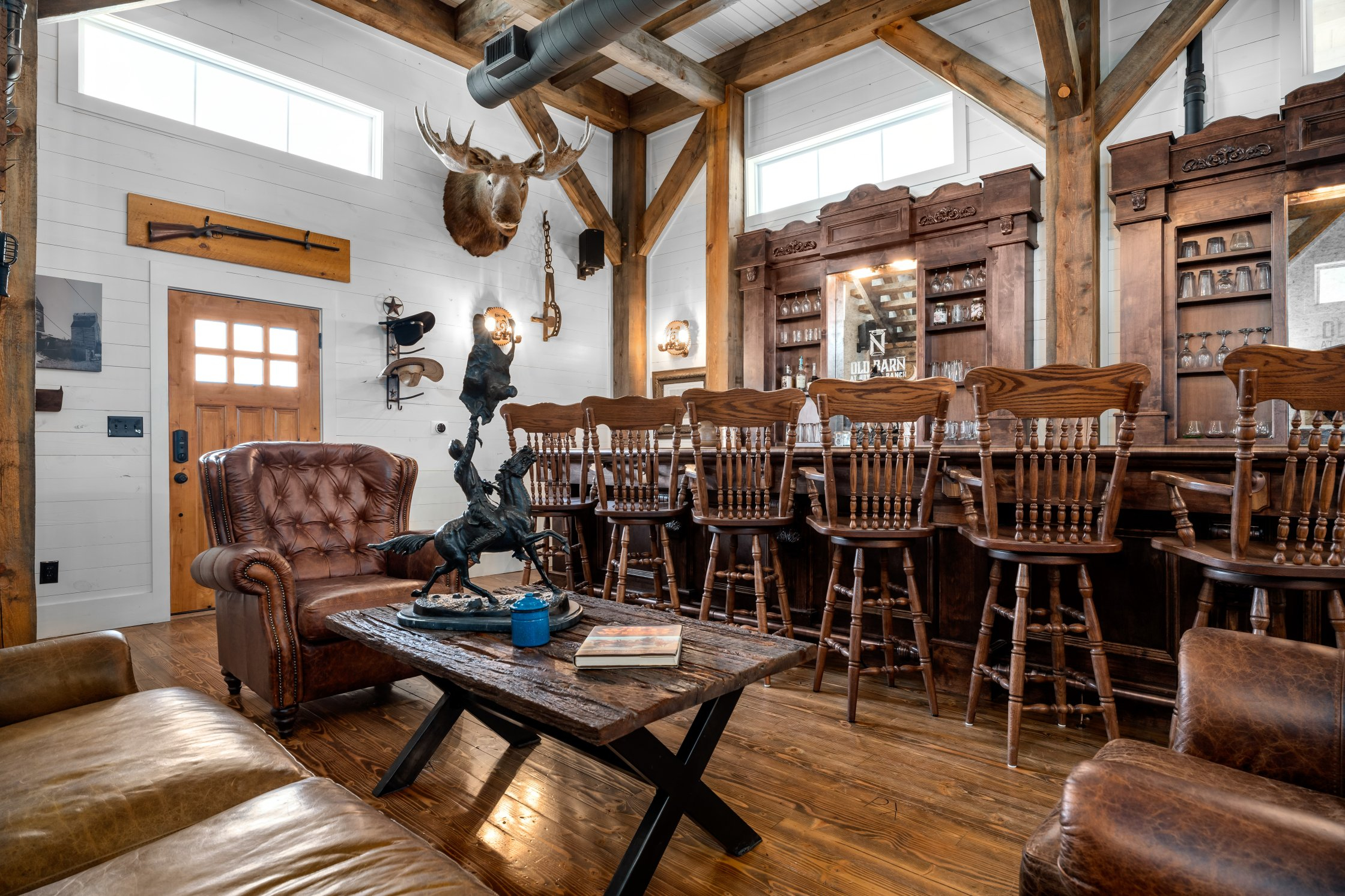 Interior-166 Old Bar N - Event & Lodging