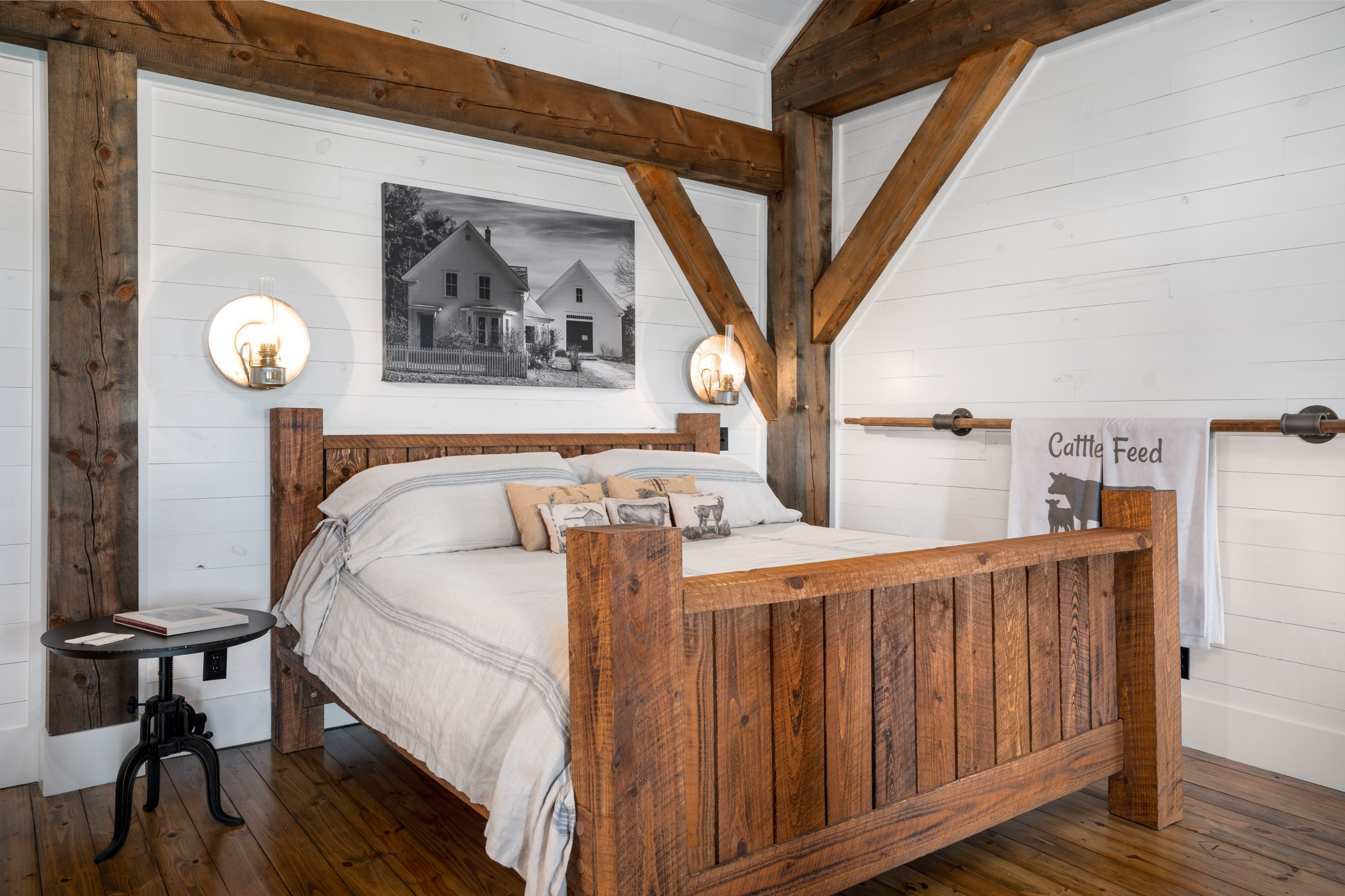 Interior-179 Old Bar N - Event & Lodging