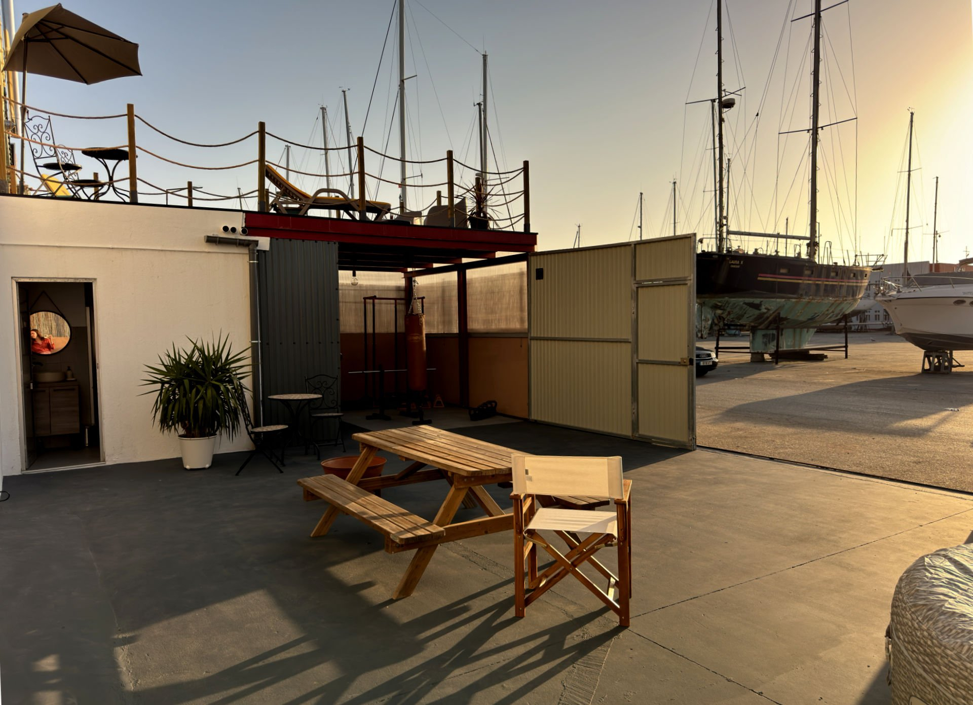 ground-floor-outside Ocotpus Concept