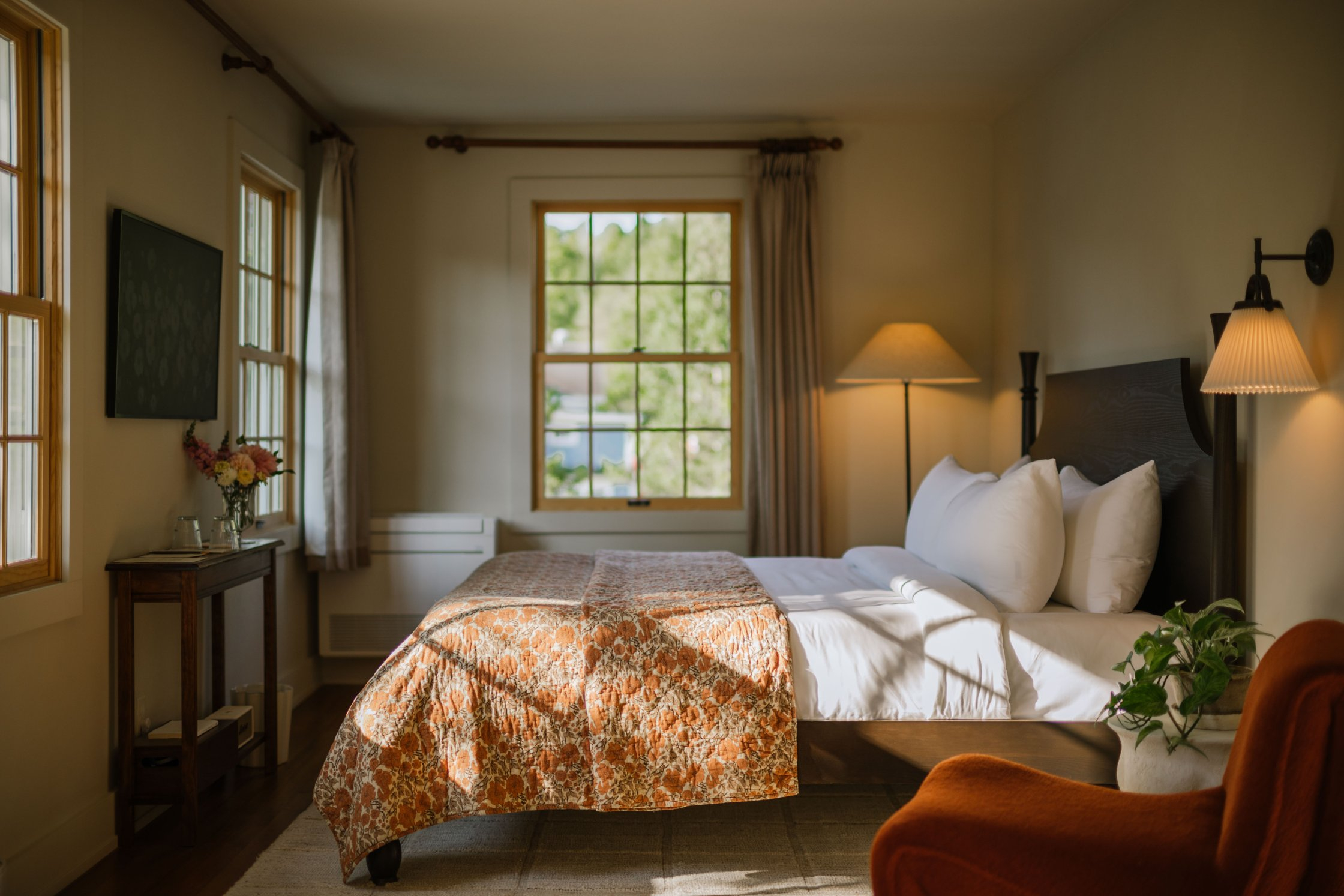 dsc-2340-1 The Henson