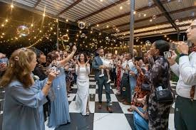 images Wild Roots Getaways & Gatherings