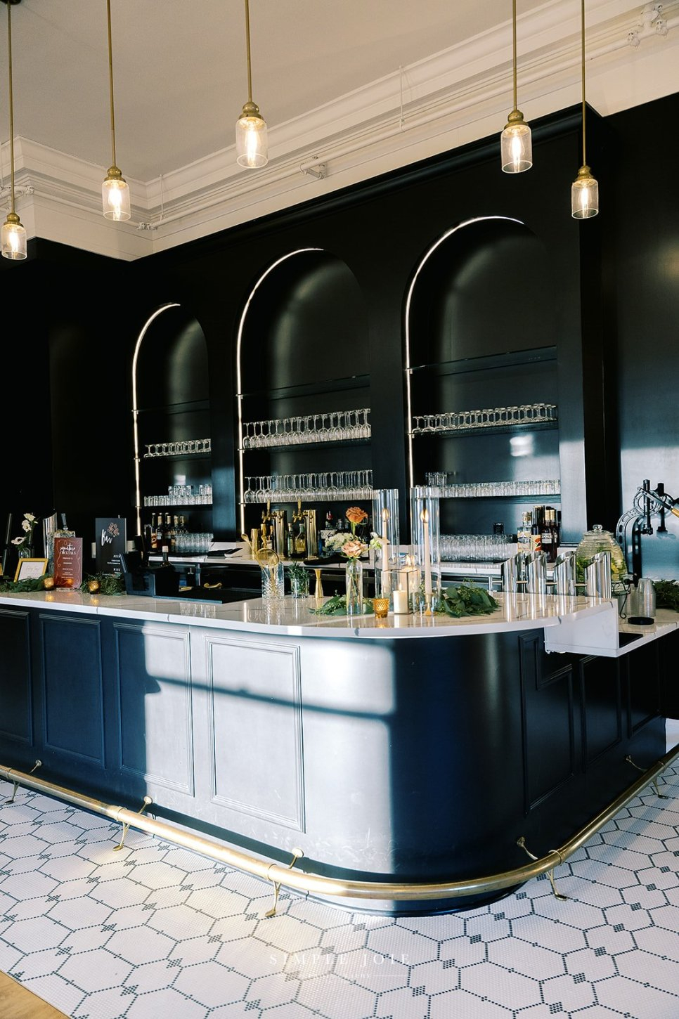 475718633-1024753336359985-7152897251622938864-n The Arc Light