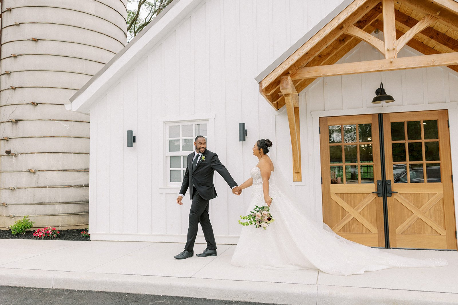 tk-artistry-llc-bride-groom-portraits-4-websize The Farm at Coochs Bridge