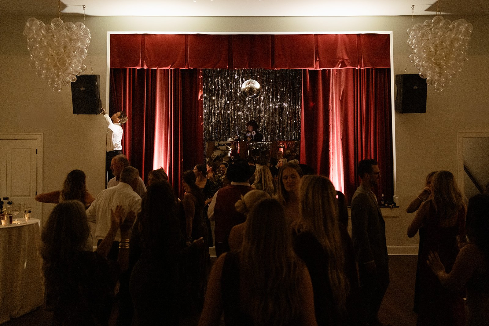 jessicaandluke-dancing-0087-websize The Old School Nashville