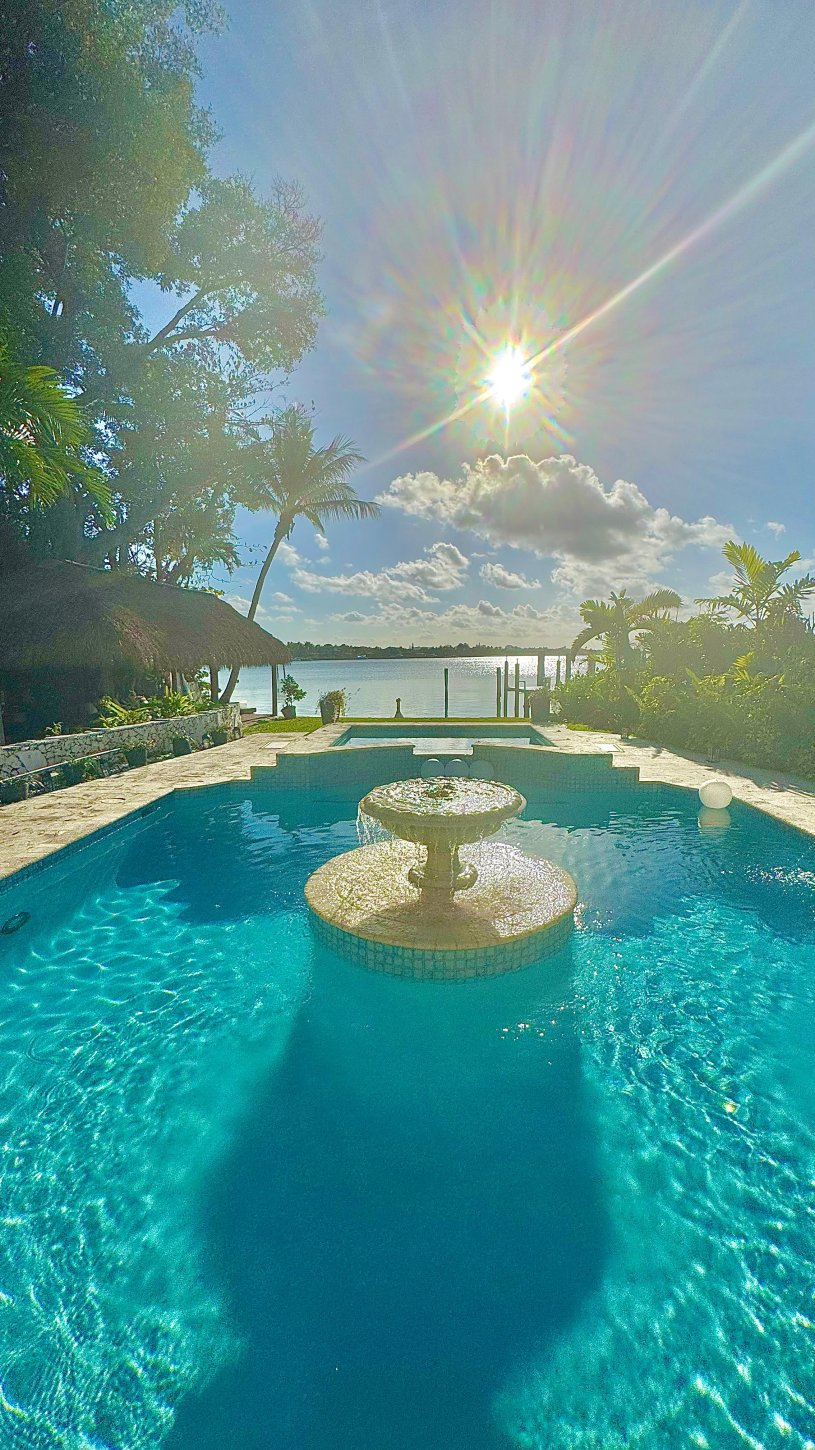 Luxury Waterfront Estate