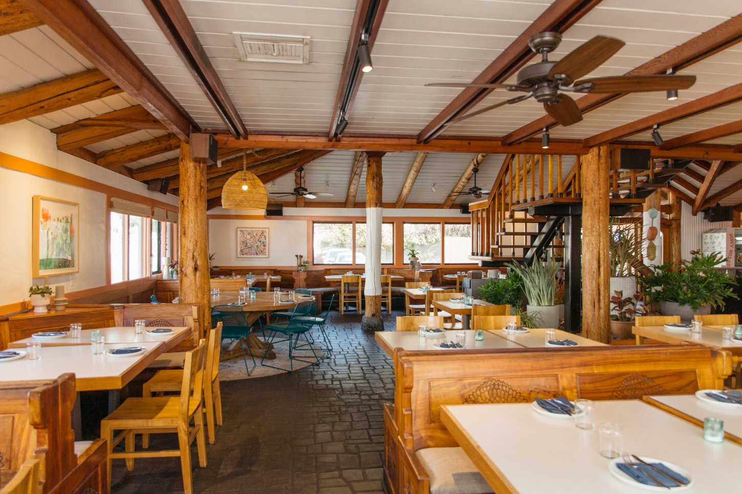 Tallula's_Main Dining Room_Photo Credit Catherine Dzilenski Tallula's