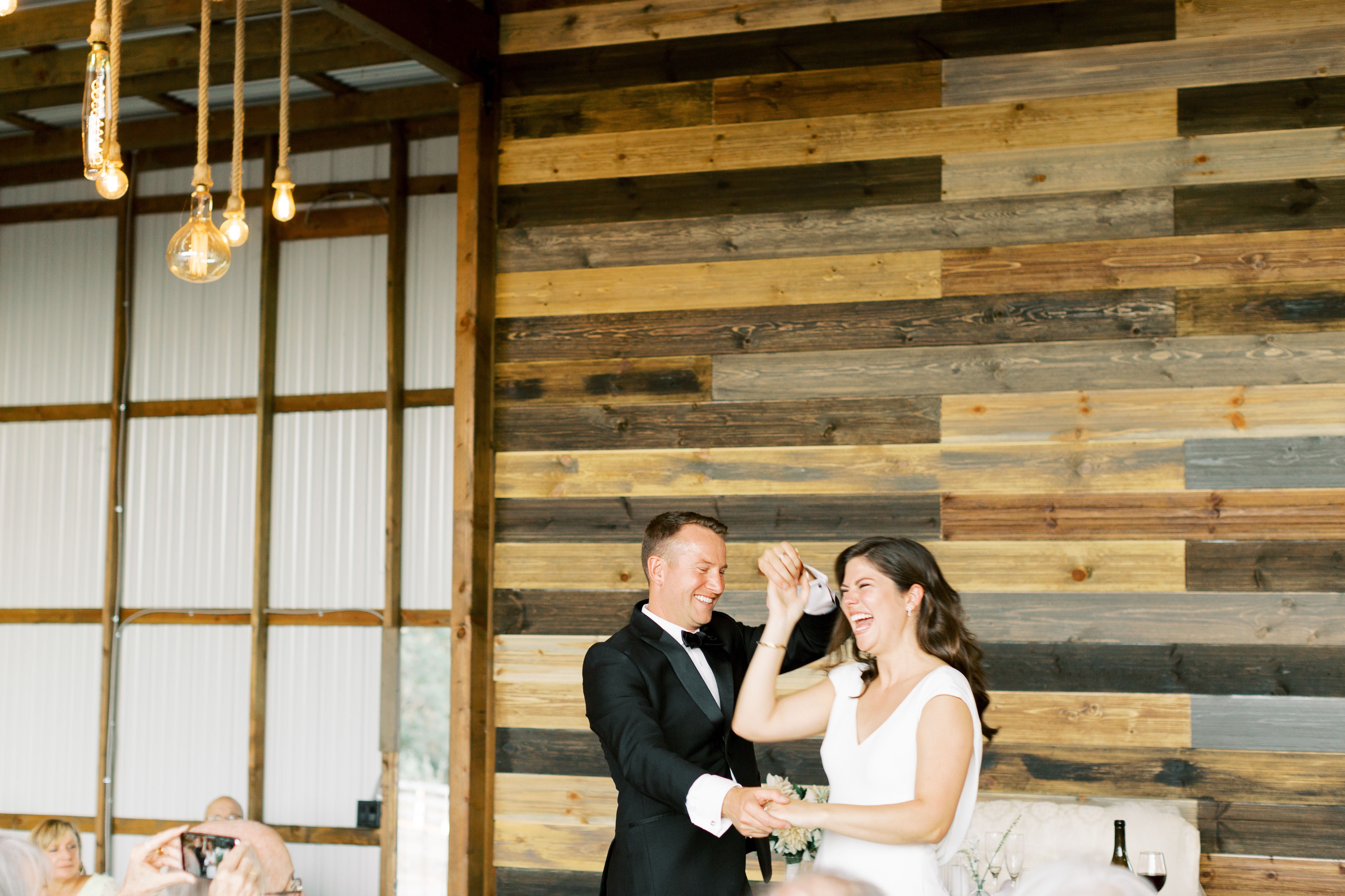 Bride Groom Dance The Windwood Ranch