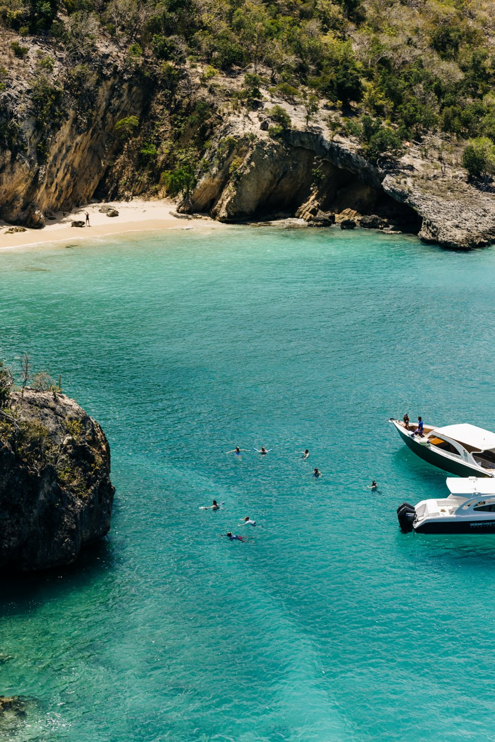 ANI Anguilla - Guest Privileges - Swimming LIttle Bay 2 ÀNI Private Resorts Anguilla