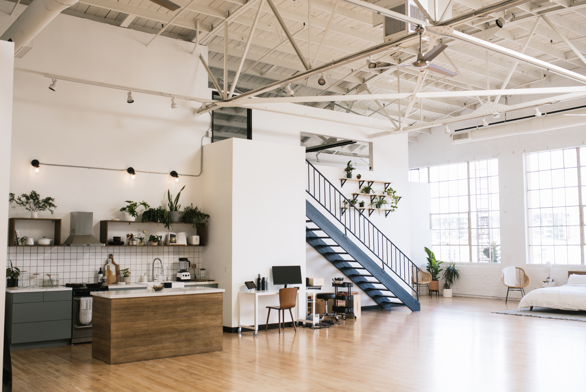 Screen Shot 2019-07-16 at 11 Hale Production Studios